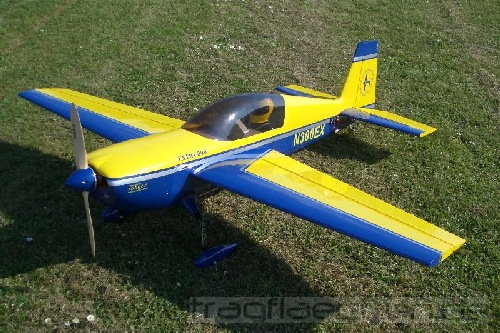 2008_ef_extra300_033.jpg